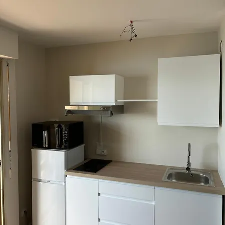 En Bord De Avec Parking