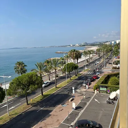 En Bord De Avec Parking Апартаменты