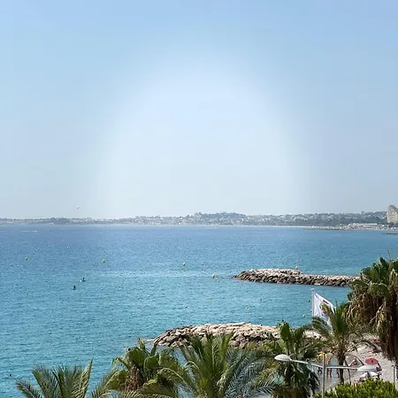 En Bord De Avec Parking Апартаменты